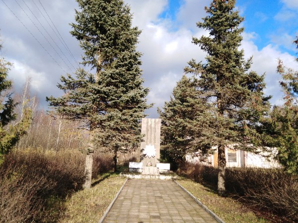 obelisk3